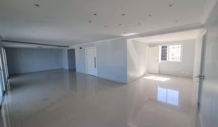 Lindo Apto com 4 quartos e 4 Vagas