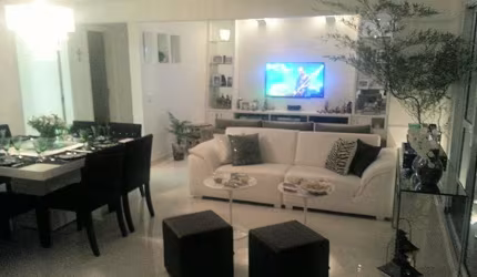 Apartamento à venda em São Paulo-SP, Vila Andrade: 4 quartos, 3 suítes, 3 salas, 5 banheiros, 3 vagas, 130m². Aproveite!