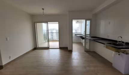 Apartamento à venda em Santo Amaro, São Paulo-SP: 2 quartos, 1 suíte, 2 banheiros, 2 vagas de garagem, 67m² de área.