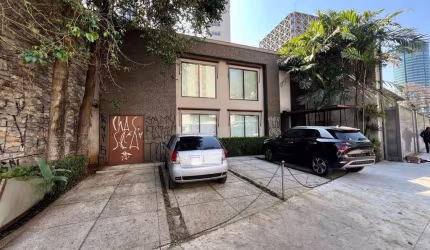 Casa comercial para aluguel no Jardins - São Paulo