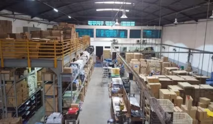 Galpão Industrial para venda com 1.234 metros em  Santo Amaro.