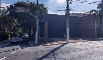 Ponto Comercial/Loja/Box para Venda/Aluguel em Santo Amaro