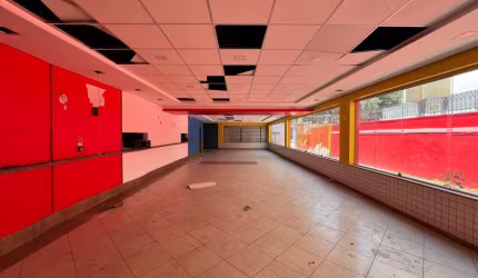 Imóvel Comercial para Aluguel no Centro de Santo Amaro - Largo 13 de Maio