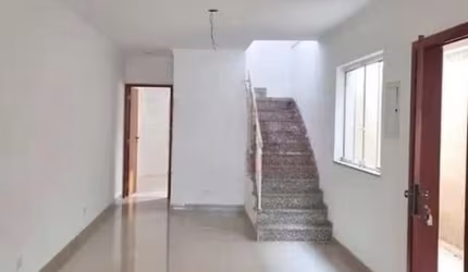 Imperdível Sobrado de Alto Padrão com 3 Quartos, 3 Suítes na Vila Inah, São Paulo-SP! Confira já!