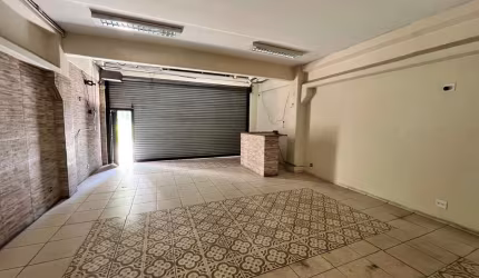 Loja com 250m² para aluguel no Panamby