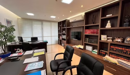 Sala comercial para locação na Vila Andrade com 1 vaga de garagem