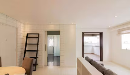Apartamento à venda em Moema, São Paulo-SP: 2 quartos, 1 suíte, 2 banheiros, 1 vaga, 85m² de área. Adquira já!