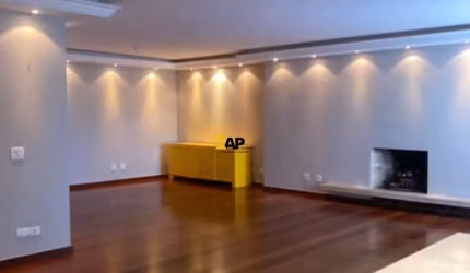 Imperdível! Apartamento à venda em Real Parque com 196m², 3 suítes e 3 vagas. Confira já!