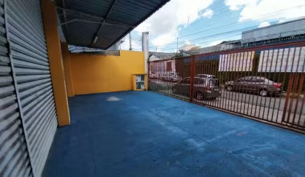 Galpão Comercial com 150m², 2 Banheiros e 4 Vagas de Garagem no Jardim Germânia, São Paulo-SP!