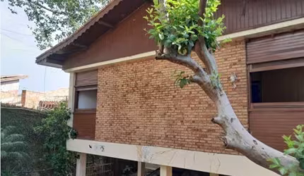 Casa á venda com 450m², 5 quartos sendo 3 suítes, 3 vagas - Butantã