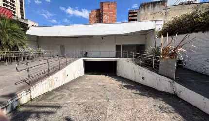 Loja/Ponto comercial para venda ou aluguel em Santo Amaro - Largo 13 de Maio