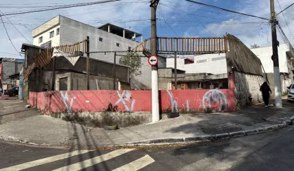 Terreno a Venda com 775m² por R$ 2.900.000,00 no Parque Santo Antônio