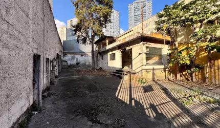Terreno para locação na Vila Andrade ao lado do Shopping Jardim Sul.