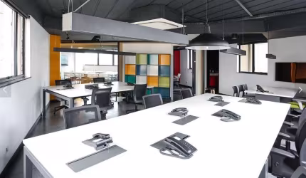 Sala Comercial para venda na Vila Olímpia, São Paulo-SP: 230m² e 4 Banheiros!