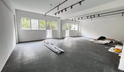 Sala à venda ns Vila Andrade ao lado do Shopping Jardim Sul