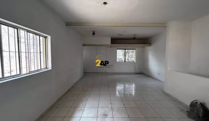 Casa comercial com 5 salas para venda ou locação em Moema