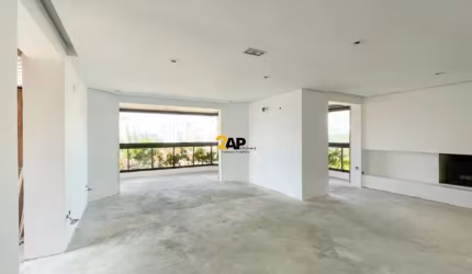 Apartamento com 3 dormitórios e 3 vagas para venda no Campo Belo