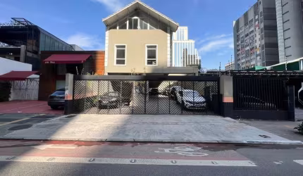 Predio Comercial para Venda e Aluguel em Pinheiros