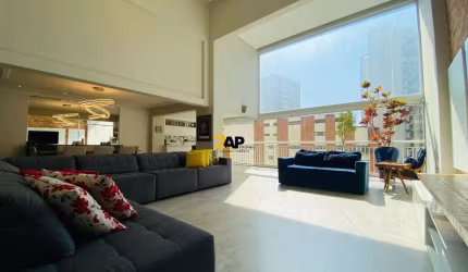 Luxuoso Apartamento de 4 Suítes na Vila Suzana, São Paulo-SP: 238m², 5 Banheiros e 4 Vagas de Garagem!