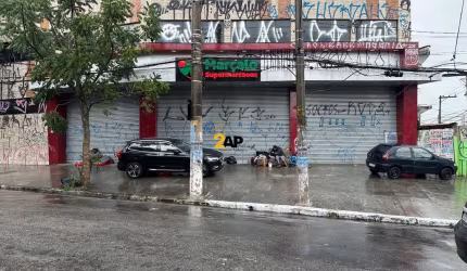 Prédio Comercial para Locação com 3.500m2 com 30 vagas por R$ 140.000,00 mês / São Paulo-SP, Bairro Campo Limpo / Pirajussara