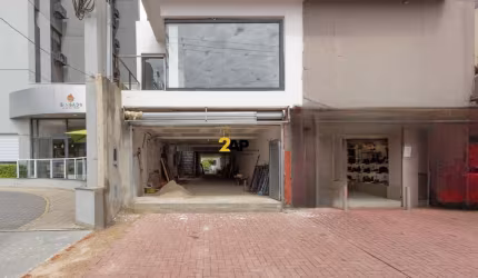 Loja comercial para aluguel na Chácara Santo Antônio, 3 salas, 6 banheiros, 1 vaga garagem, 440m²