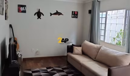 Imperdível! Casa á venda em Jardim Colombo com 140m², 3 suítes, 2 vagas