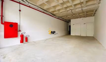 Ponto comercial para loja a venda e locação no térreo do condomínio residencial Balkon Campo Belo, com 70m², 1 vaga de garagem