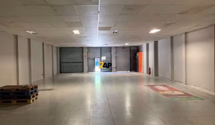 Ponto Comercial para Locação na Lapa, São Paulo-SP: 4 Salas, 4 Banheiros, 1 Vaga e 487m² de Área.