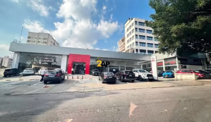 Loja/Galpão para locação em Moema - Ponto comercial com 4 banheiros, 20 vagas de garagem e 5.000,00 m²