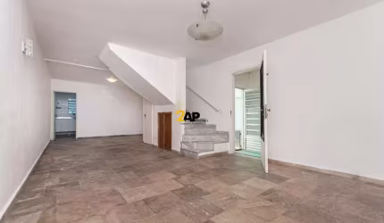 Imperdível! Sobrado para venda na Chácara Santo Antônio, São Paulo-SP: 4 quartos, 2 suítes, 4 banheiros, 2 vagas, 200 m².