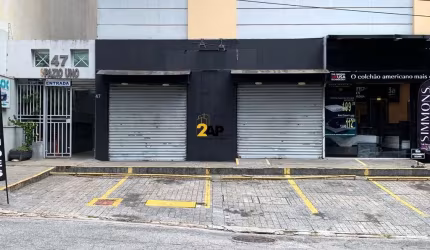 Oportunidade de locação de ponto comercial com 1 banheiro, 3 vagas de garagem e 230m² na Vila Suzana, São Paulo-SP!