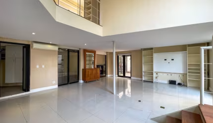 Imperdível! Cobertura à venda na Vila Andrade, São Paulo-SP: 3 quartos, 1 suíte, 2 banheiros, 2 vagas, 380m².