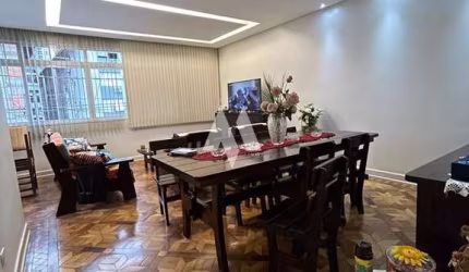 Casa Sobreposta Alta com 03 dormitórios em Santos