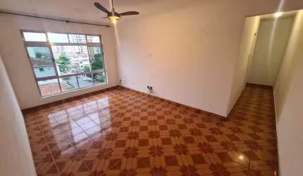 Oportunidade de investimento no bairro Aparecida, apartamento com 2 dormitórios, elevador e garagem!