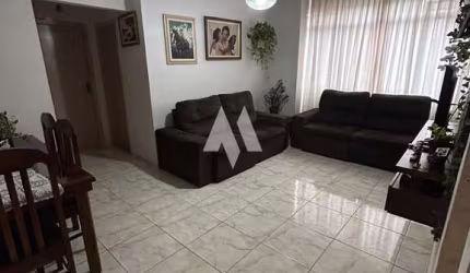 Oportunidade de Apartamento com 2 Dormitórios Amplos,  em excelente localização no bairro do Embaré.