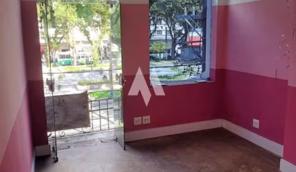Ponto Comercial para alugar no bairro Centro - Santos/SP