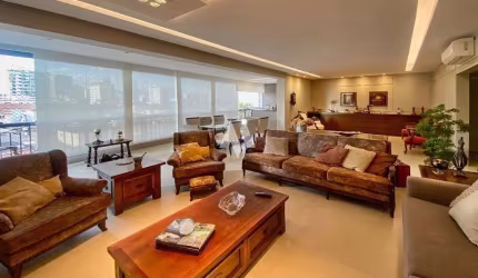 Apartamento Alto Padrão em Boqueirão, Santos/SP