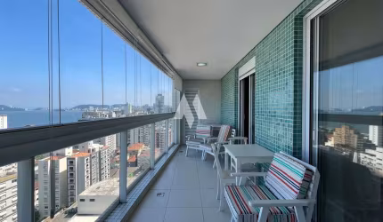 Apartamento com varanda e vista mar 3 suítes 3 vagas e lazer para alugar na Aparecida em Santos/SP