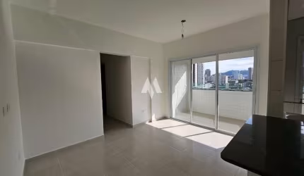 Apartamento com 2 dormitórios, NOVO, em condomínio com lazer, em Santos.