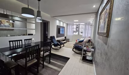 Apartamento Reformado de 2 Quartos na Quadra da Praia, ao lado Shopping Praiamar