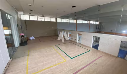 Prédio Comercial para locação em Santos  de 1125.00m² com 3 Garagens e piscina