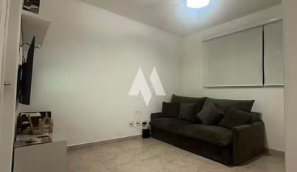 Casa em Villaggio no Marapé com 2 suítes e piscina.