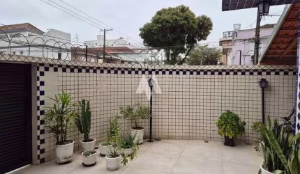 Casa Sobrado à venda no Boqueirão - Santos/SP