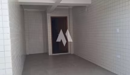 Casa Padrão 3 quartos - bairro Aparecida- piscina