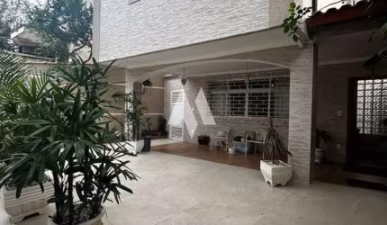Casa a venda com 3 dormitórios e 2  suites - Apararecida em Santos