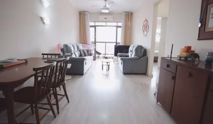 Apartamento com varanda no boqueirão e 03 quartos!