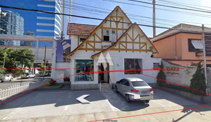 Casa comercial no bairro da Aparecida em Santos/SP