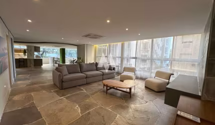 Apartamento  quadra da praia no Gonzaga em Santos