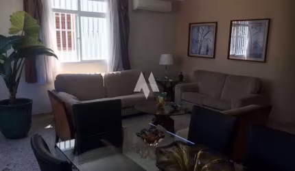 OPORTUNIDADE! CASA SOBREPOSTA BAIXA  NO BAIRRO DO EMBARÉ