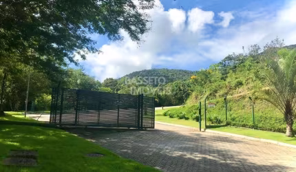Terreno em condomínio fechado à venda na Rua Rodrigo Rampinelli Jeremias, 172, Itacorubi, Florianópolis por R$ 1.252.000